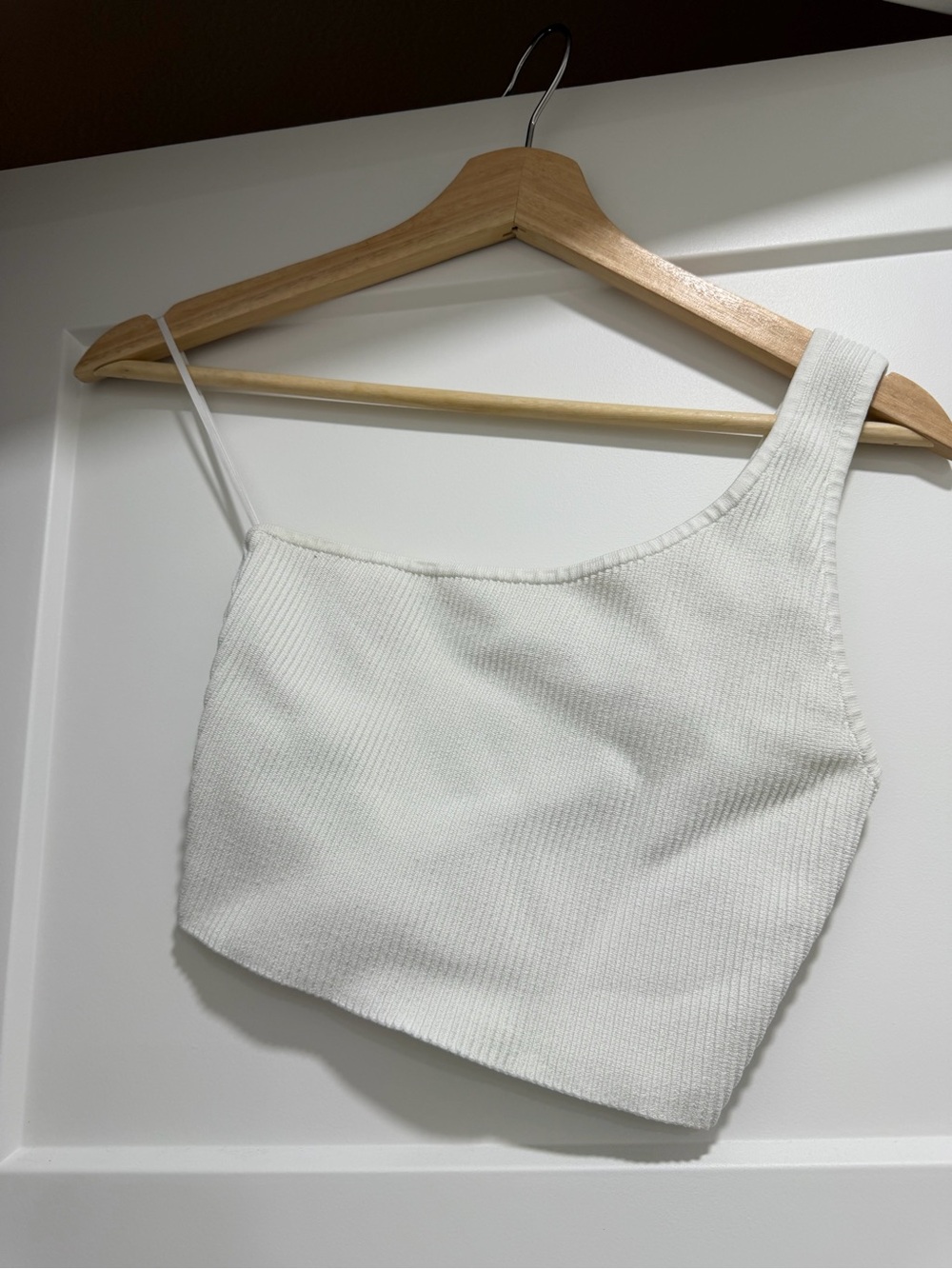 Aritzia Asymmetric One-Shoulder Cream Knit Tank Top